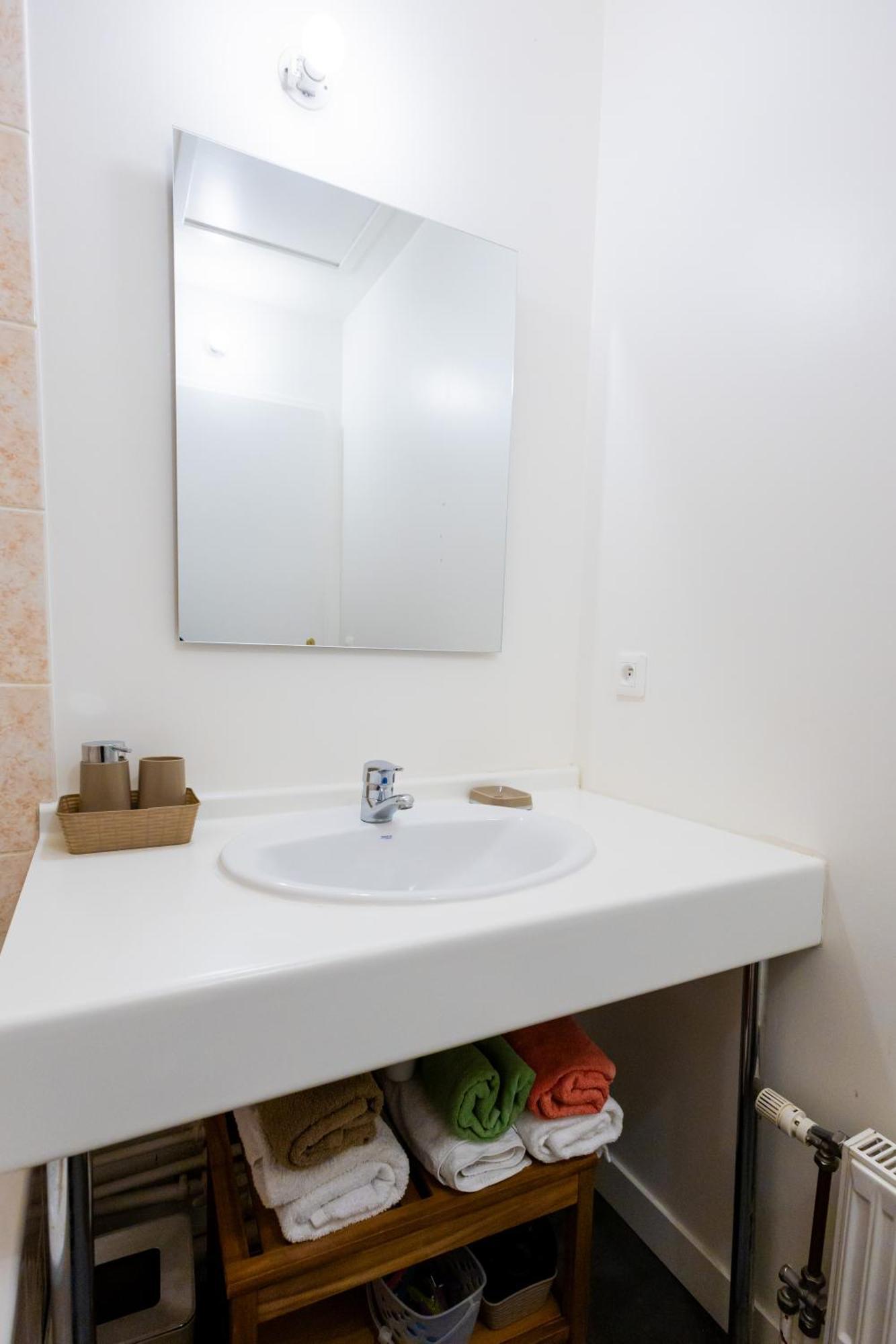 Appartement Jelyad Angelus Proche Disney シャントルー・アン・ブリ エクステリア 写真